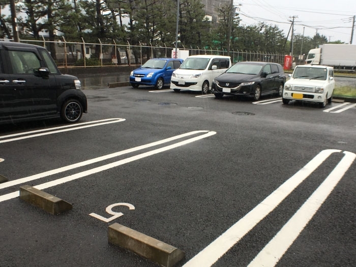 19/23 駐車場