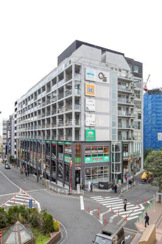 15/21 エントランス