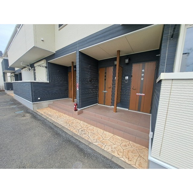 21/30 エントランス