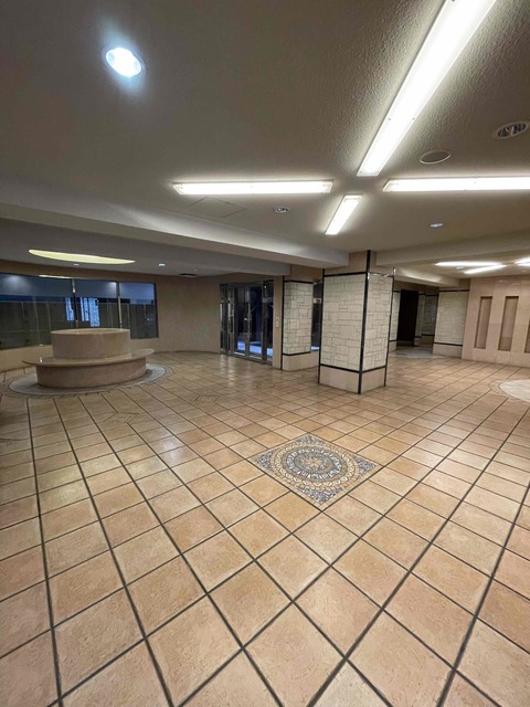 28/29 エントランス