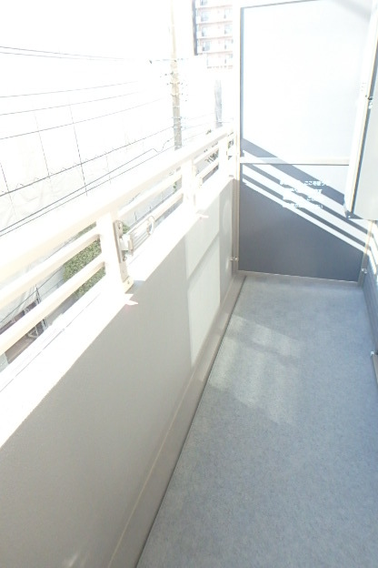 14/28 バルコニー