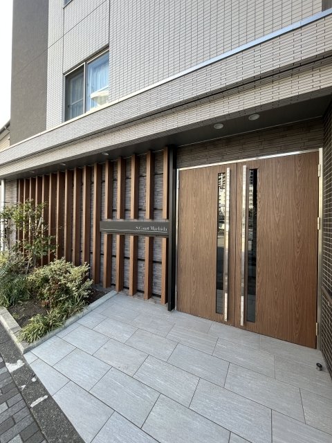 3/4 エントランス