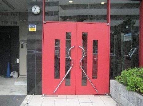 13/14 エントランス