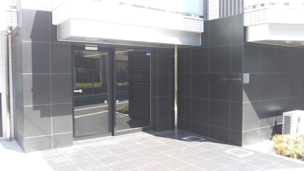 13/13 エントランス