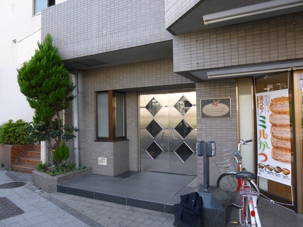 14/22 エントランス