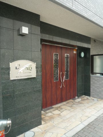 2/2 エントランス