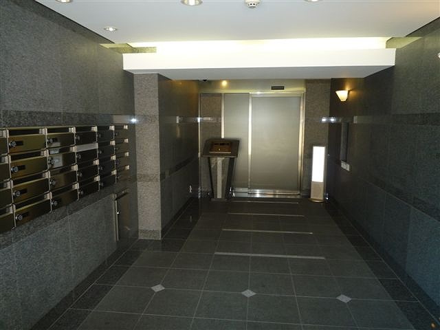 17/17 エントランス