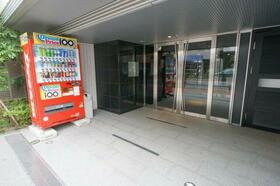 2/2 エントランス