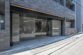 4/4 エントランス