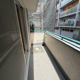 13/13 バルコニー