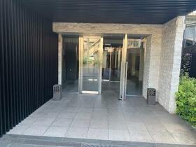 4/4 エントランス