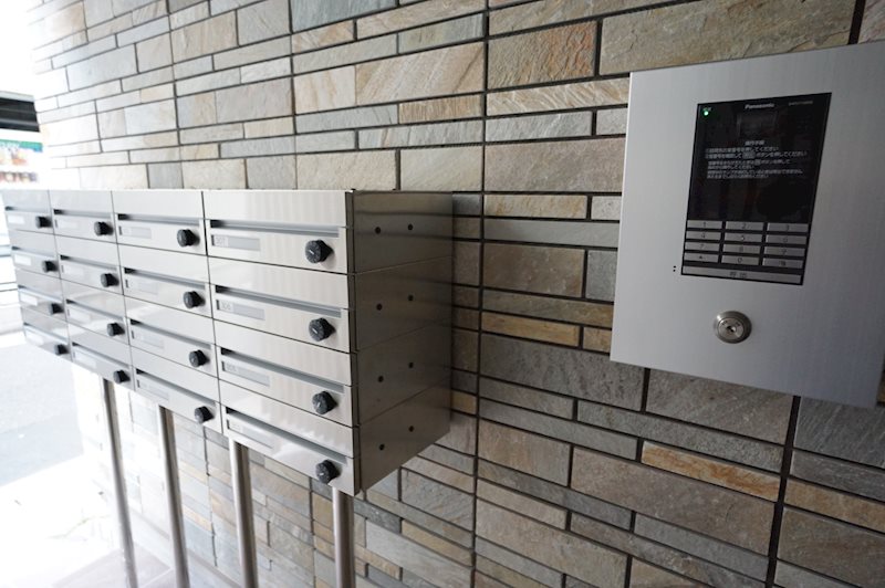 19/19 エントランス