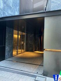 16/16 エントランス