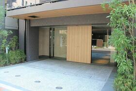 2/2 エントランス