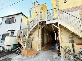 2/2 エントランス