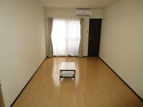 13/14 エントランス