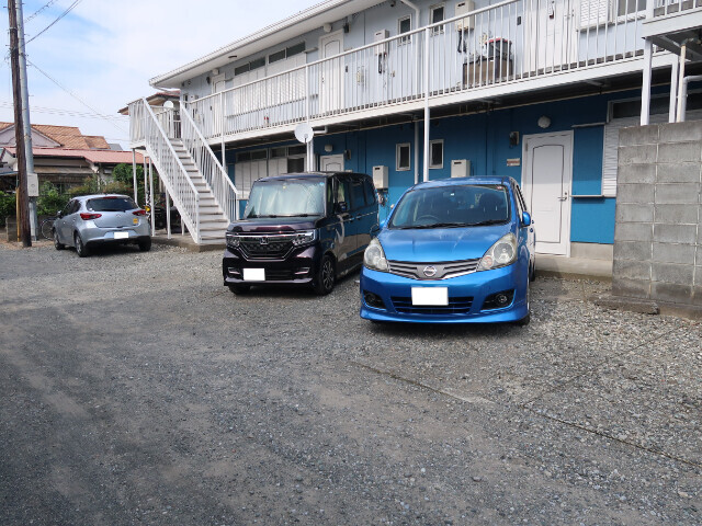 16/16 駐車場