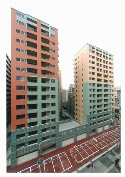 1/4 外観
