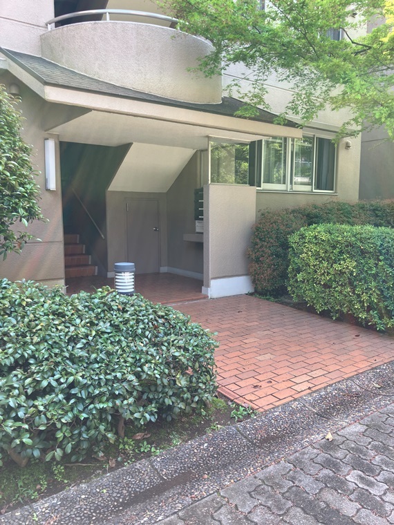 14/15 エントランス