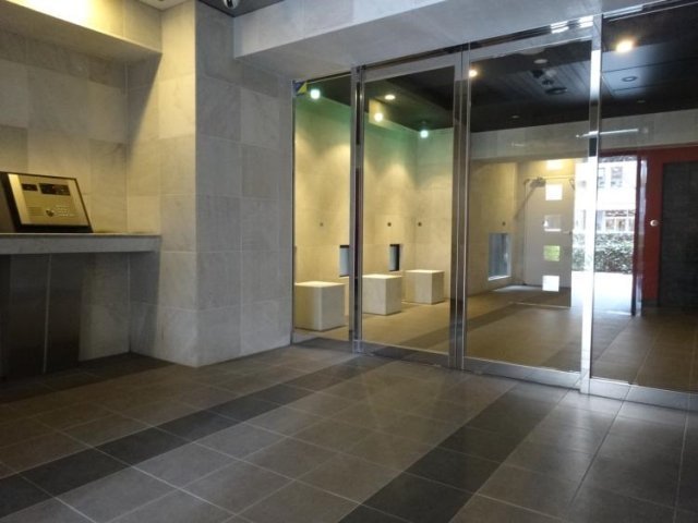 15/16 エントランス