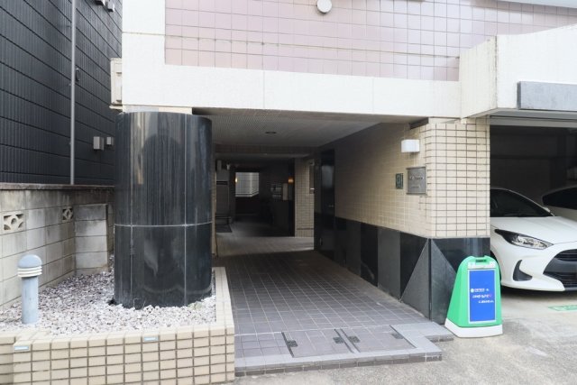 19/21 エントランス