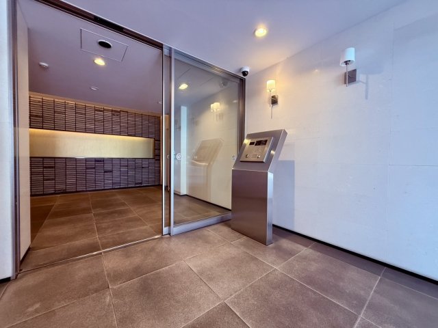 6/11 エントランス