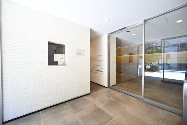 9/11 エントランス