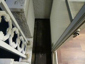 13/19 バルコニー