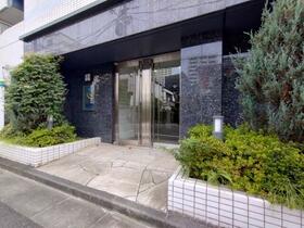 13/13 エントランス