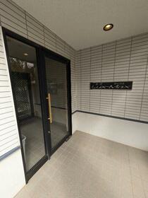 13/15 エントランス