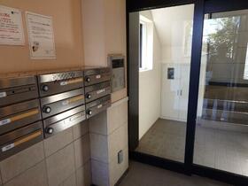 14/15 エントランス