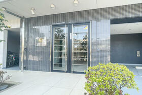 4/4 エントランス