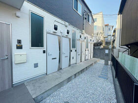 14/22 エントランス