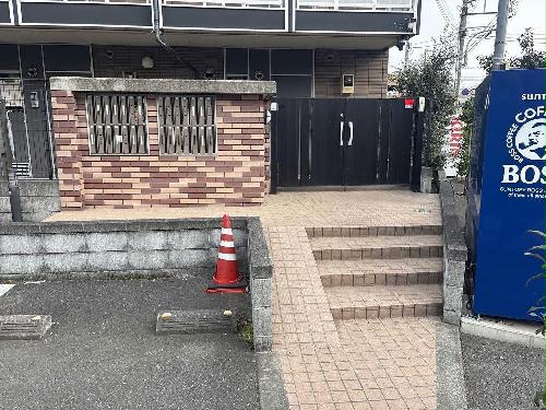 14/14 エントランス