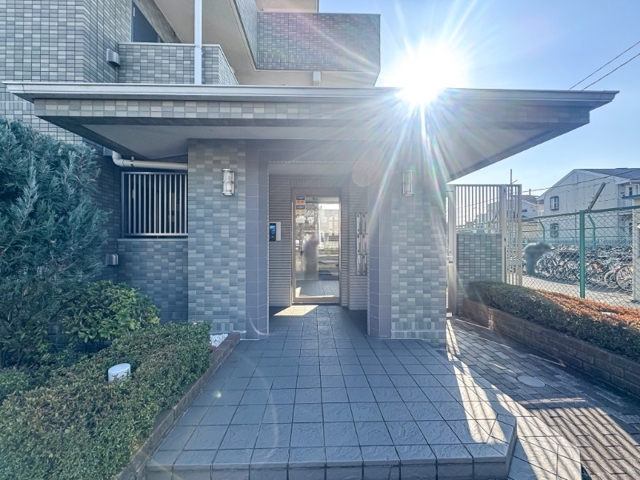 4/5 エントランス