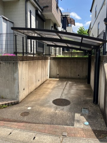 3/3 駐車場