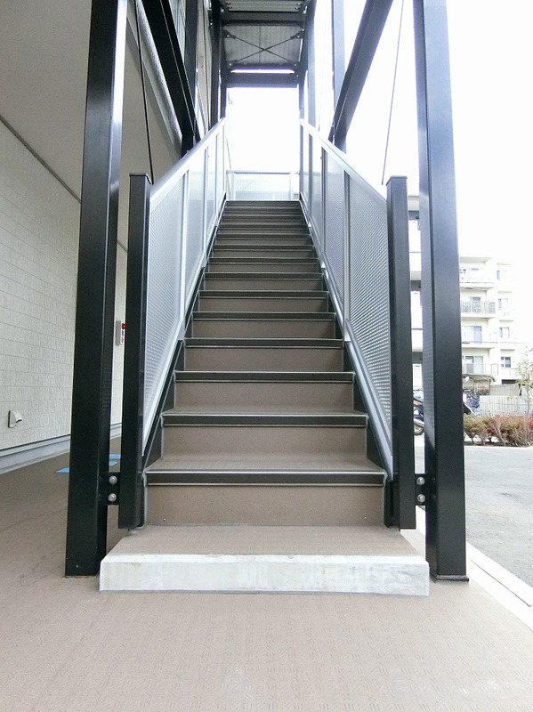 22/22 エントランス