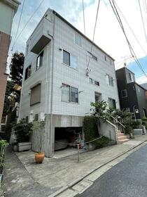 2/4 エントランス