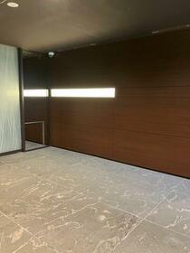 4/4 エントランス