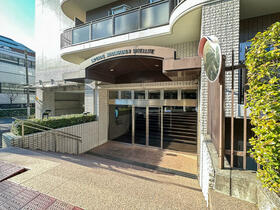 16/24 エントランス