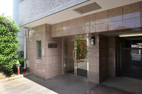 16/24 エントランス