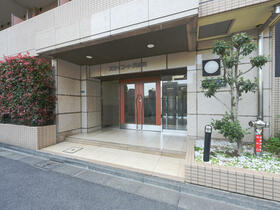 16/24 エントランス