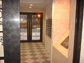 14/14 エントランス