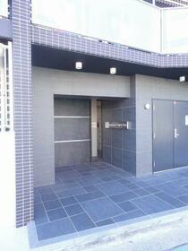 15/16 エントランス