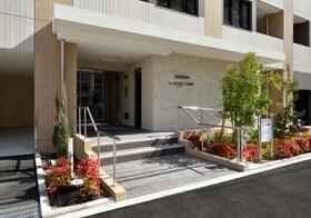 5/5 エントランス