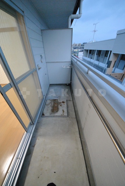 20/30 バルコニー