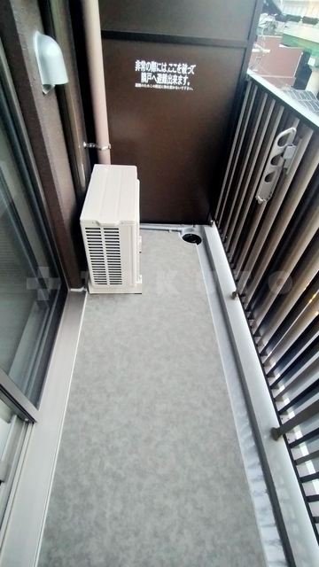 17/29 バルコニー