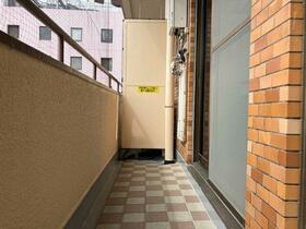 13/16 バルコニー