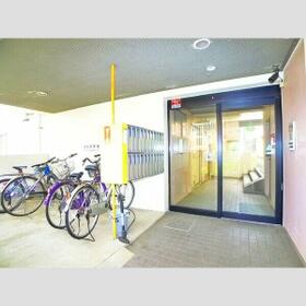 15/15 エントランス