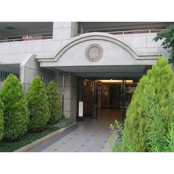 15/15 エントランス